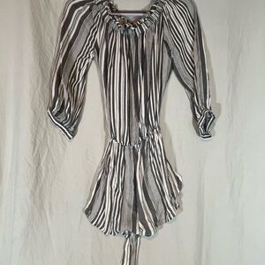 Forever 21‎ Monochrome Striped Top